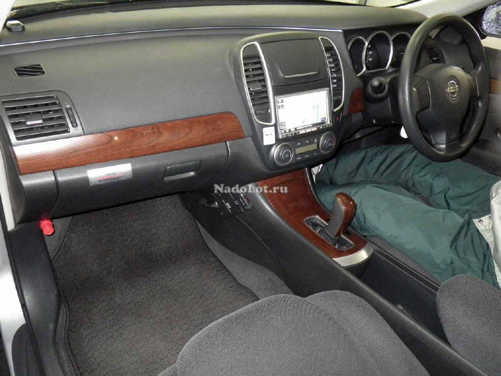 Nissan Bluebird Sylphy 2013