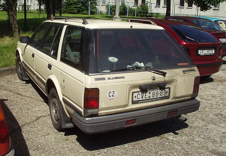 Nissan Bluebird Traveller