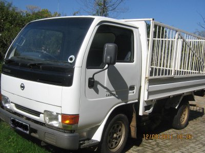 Nissan Cabstar 2004