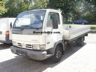 Nissan Cabstar 2004