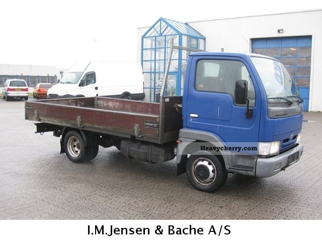 Nissan Cabstar E120