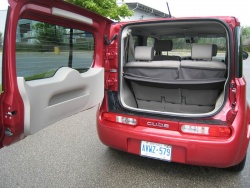 Nissan Cube 1.8