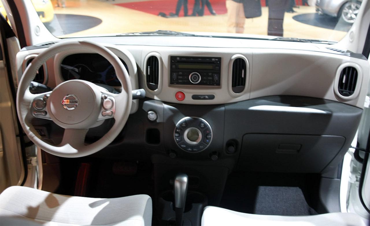 Nissan Cube 2014