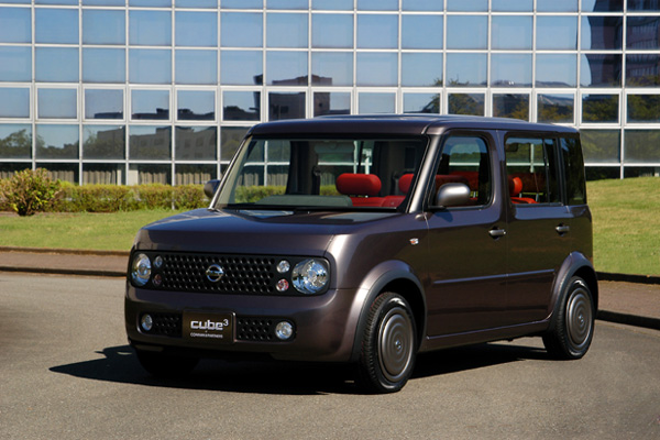 Nissan Cube 3