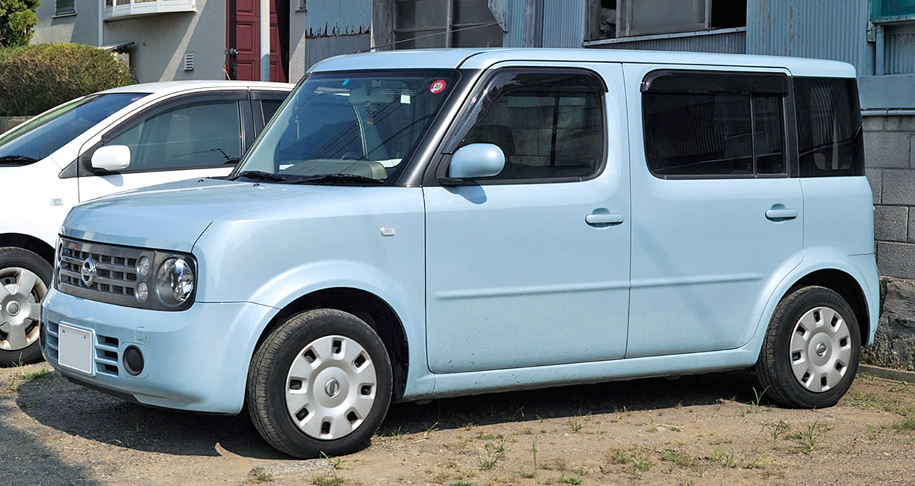 Nissan Cube Blue