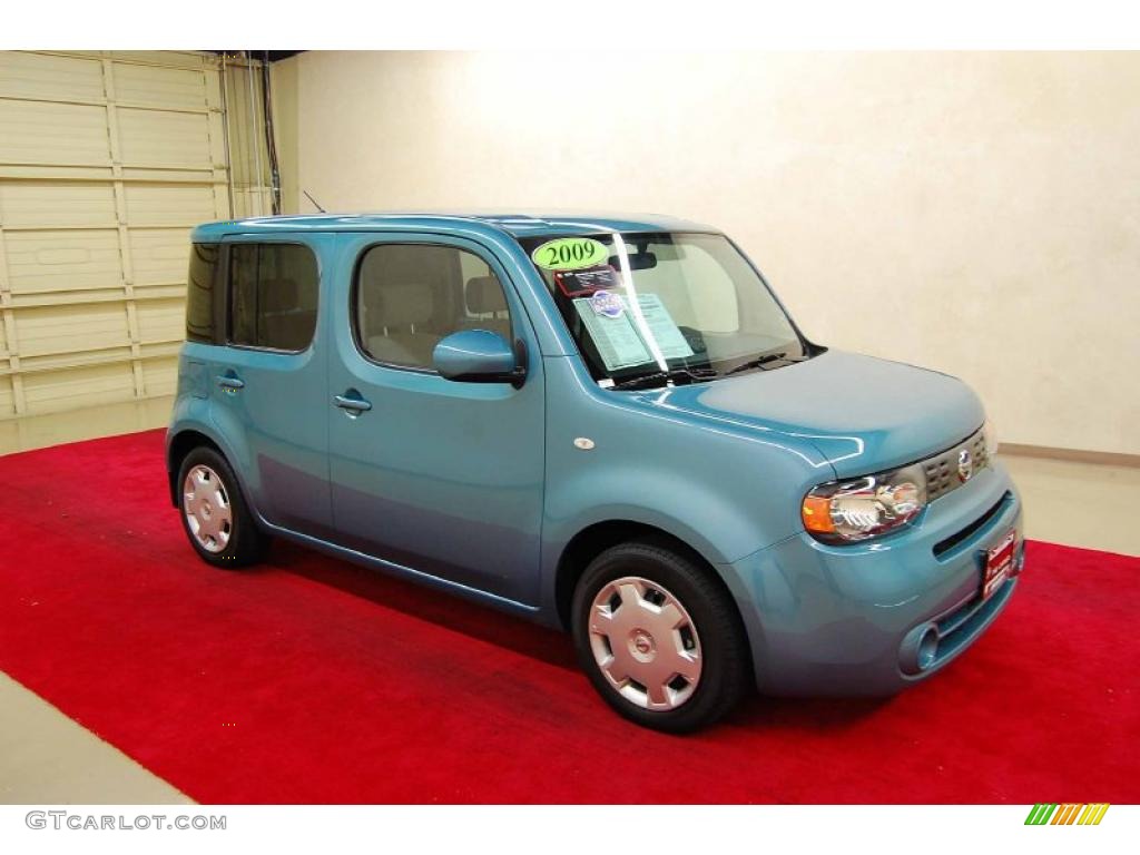 Nissan Cube Blue