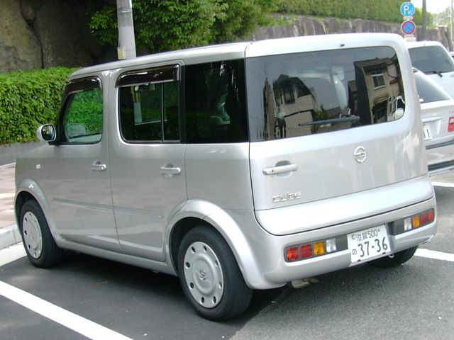 Nissan Cube Car