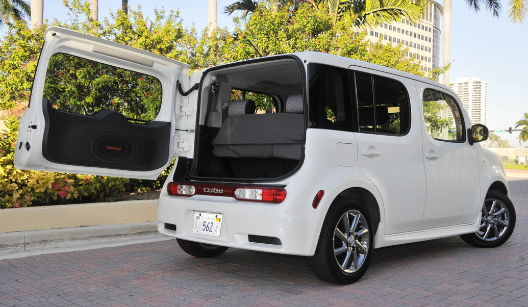Nissan Cube Chrome