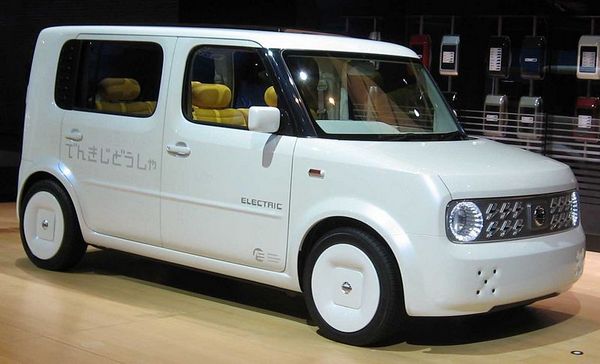 Nissan Cube Electric