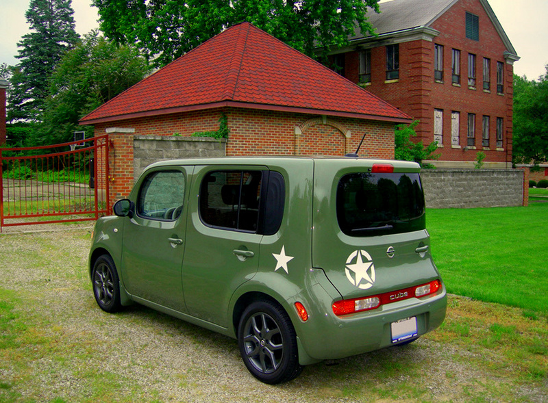 Nissan Cube Green