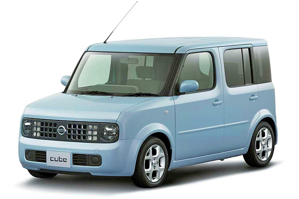 Nissan Cube Z11