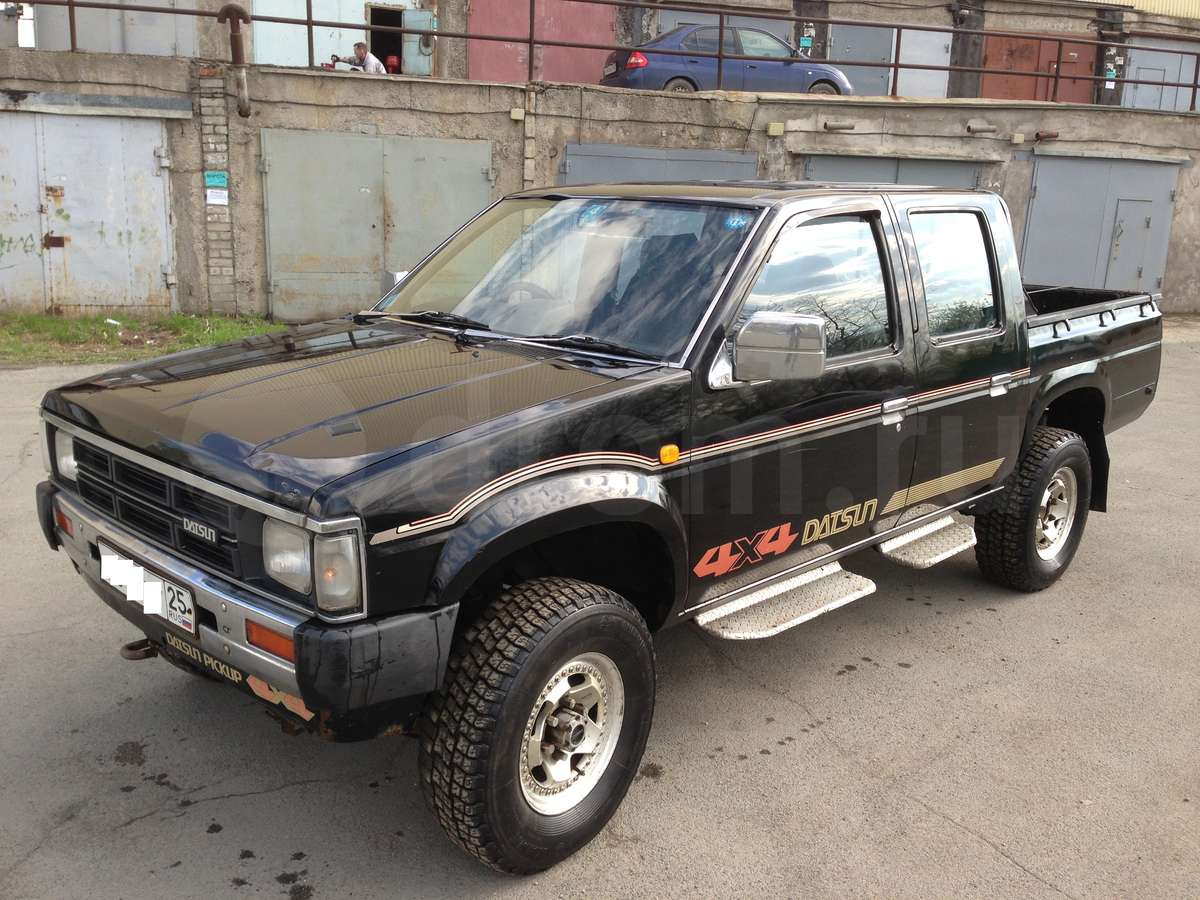 Nissan Datsun 1990