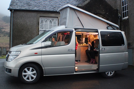 Nissan Elgrand 2002