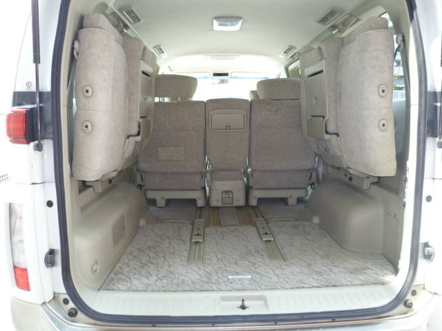 Nissan Elgrand 2002