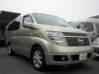 Nissan Elgrand 2003