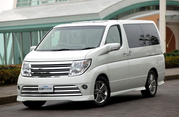 Nissan Elgrand 2005