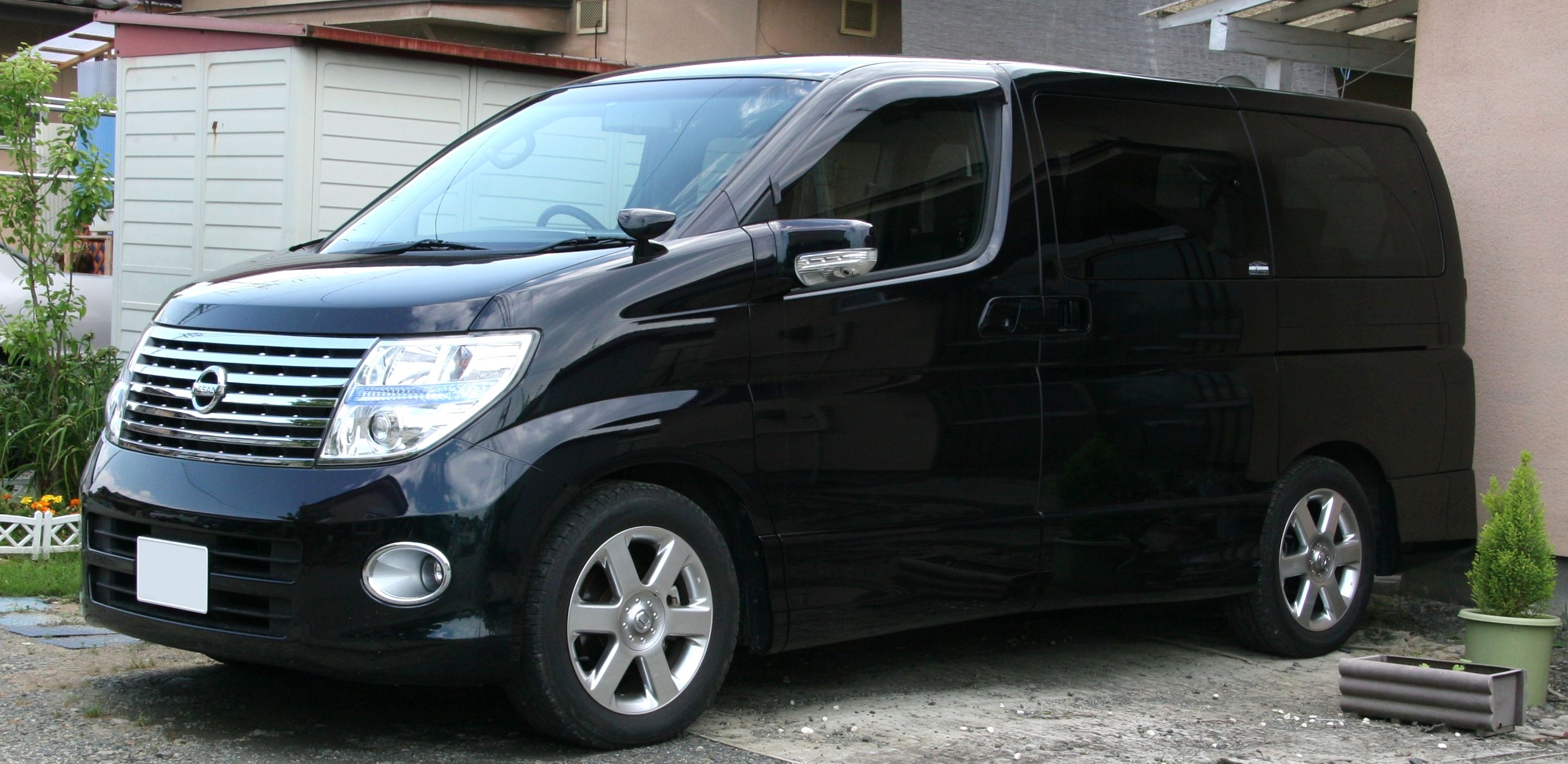Nissan Elgrand 2008