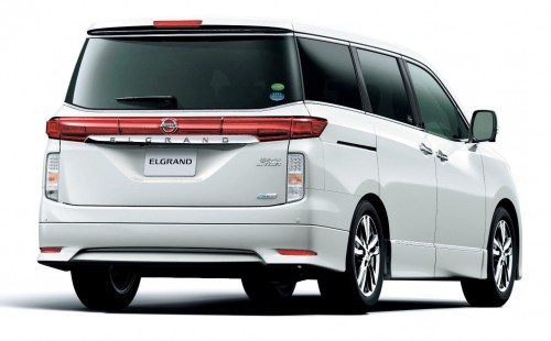 Nissan Elgrand 2013