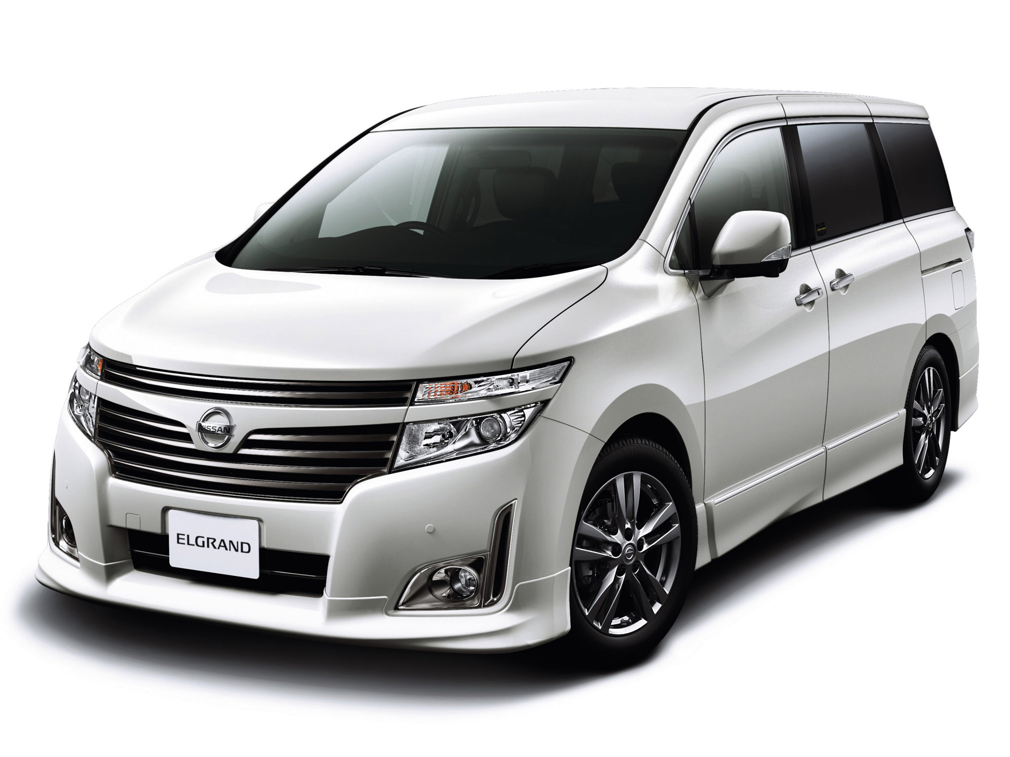 Nissan Elgrand 2013