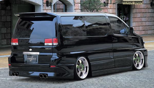 Nissan Elgrand E50