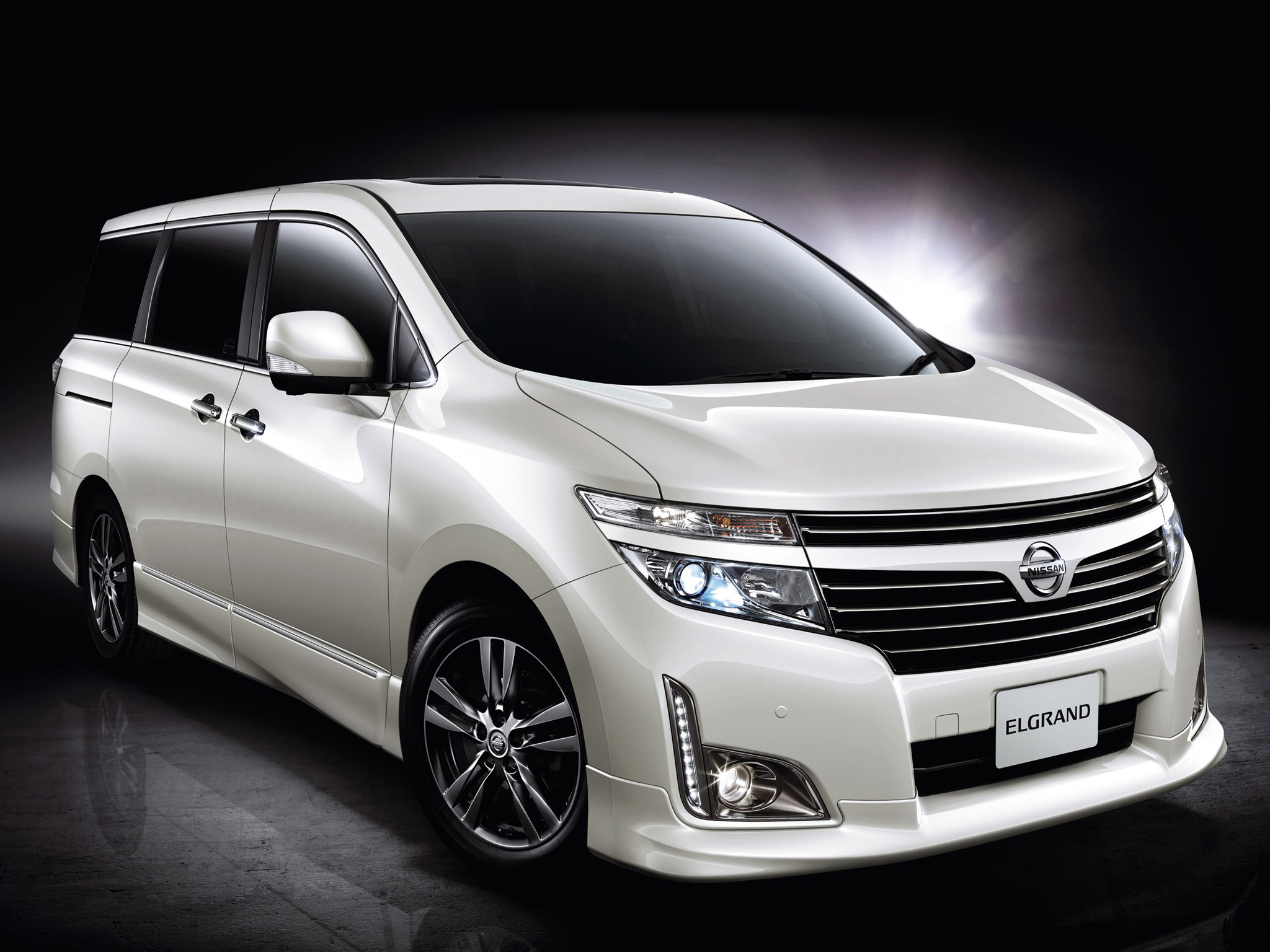 Nissan Elgrand Highway Star
