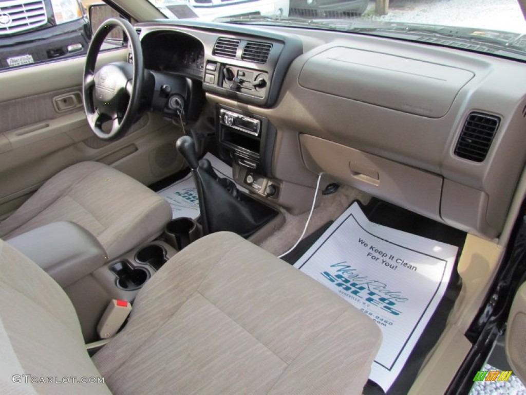Nissan Frontier 1999
