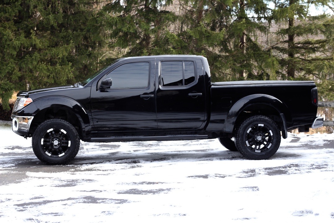 Nissan Frontier 4x4 Crew Cab