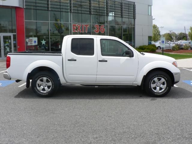 Nissan Frontier Crew Cab 4x4