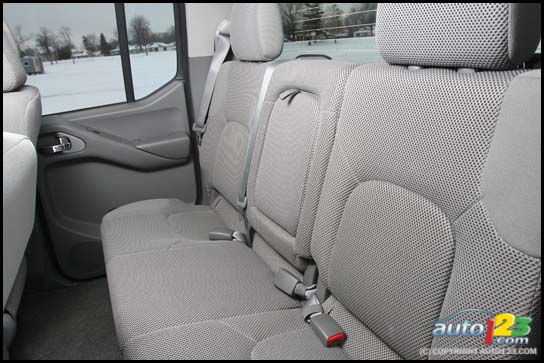 Nissan Frontier Crew Cab 4x4