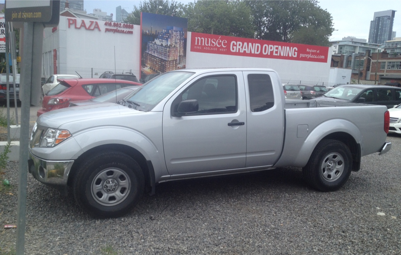 Nissan Frontier S