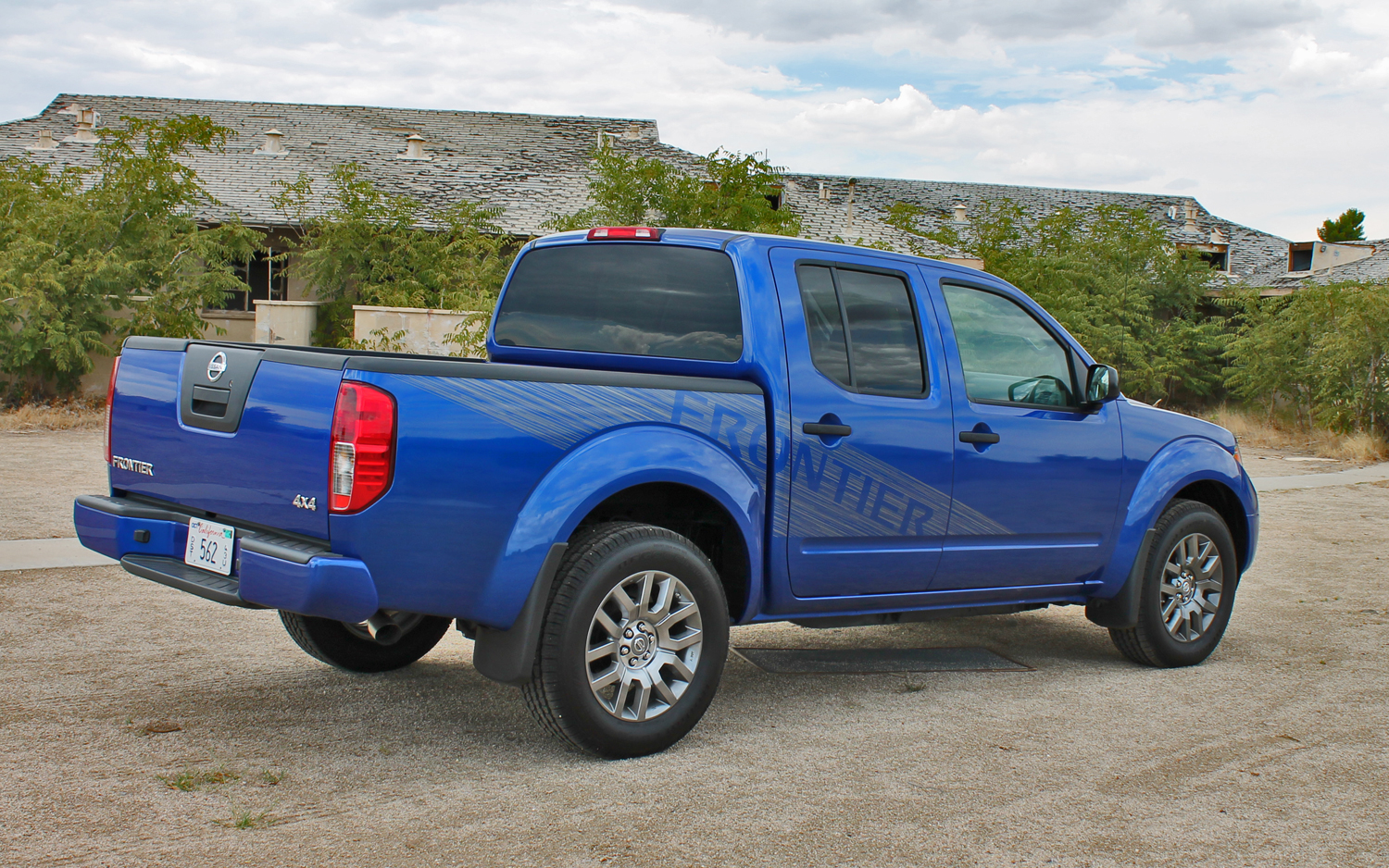 Nissan Frontier Sv