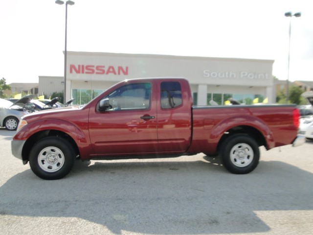 Nissan Frontier Xe 2006