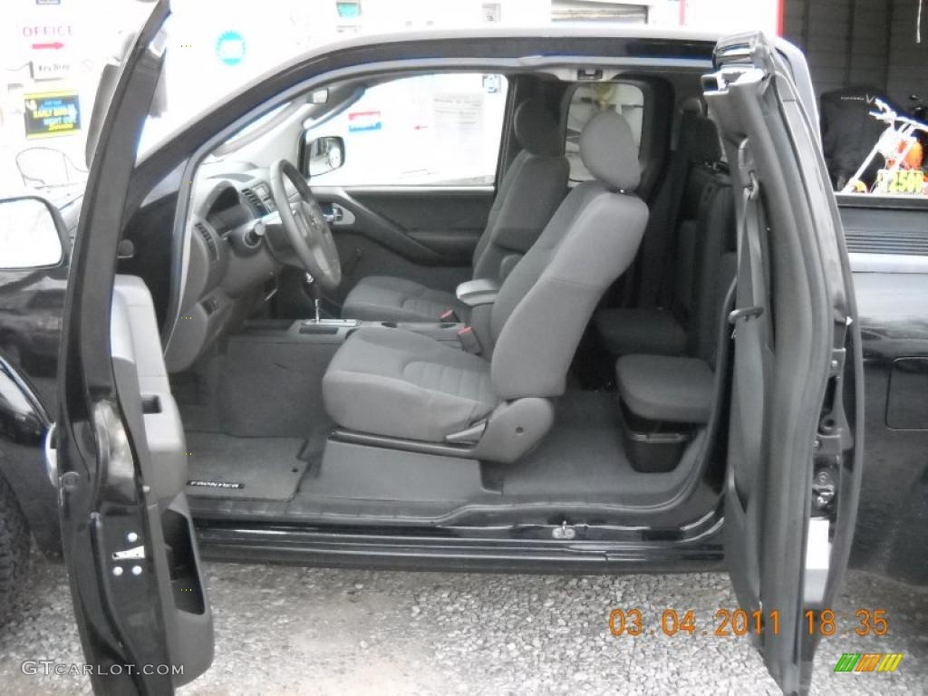 Nissan Frontier Xe 2006