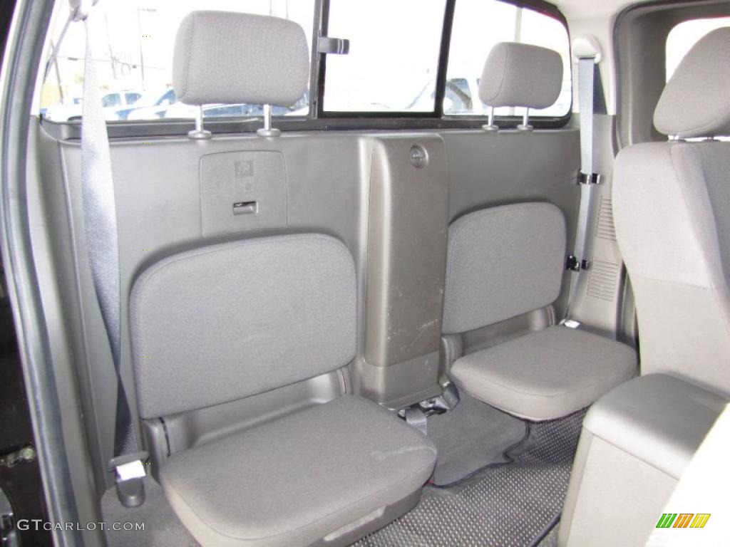 Nissan Frontier Xe 2006