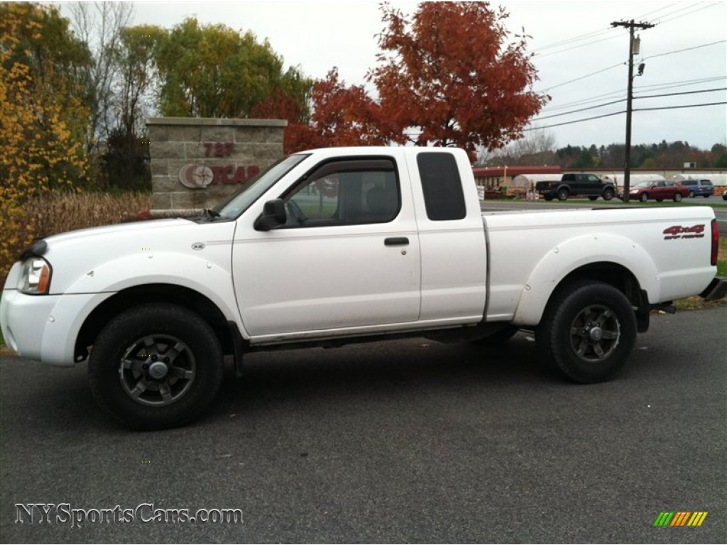 Nissan Frontier Xe V6