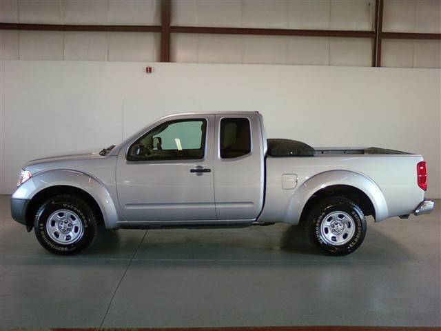 Nissan Frontier Xe