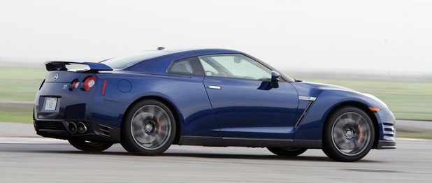 Nissan Gt 2012