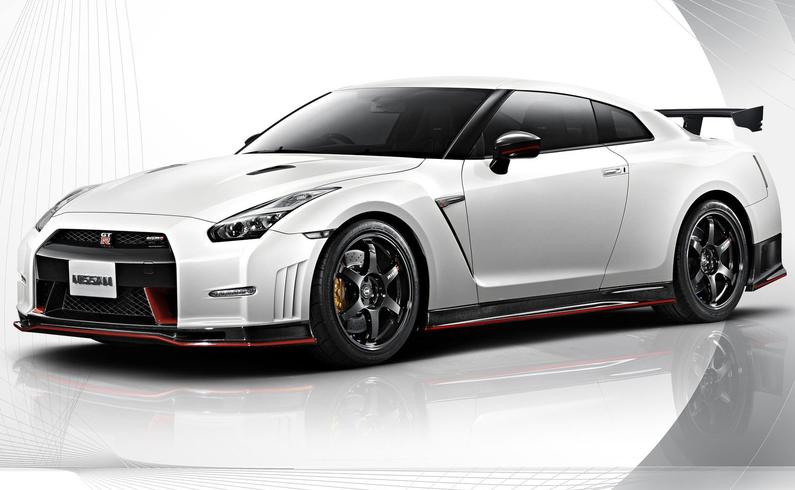 Nissan Gt 2014