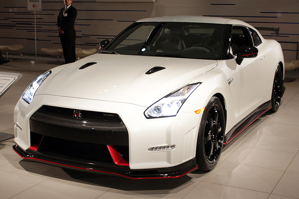 Nissan Gt 2015