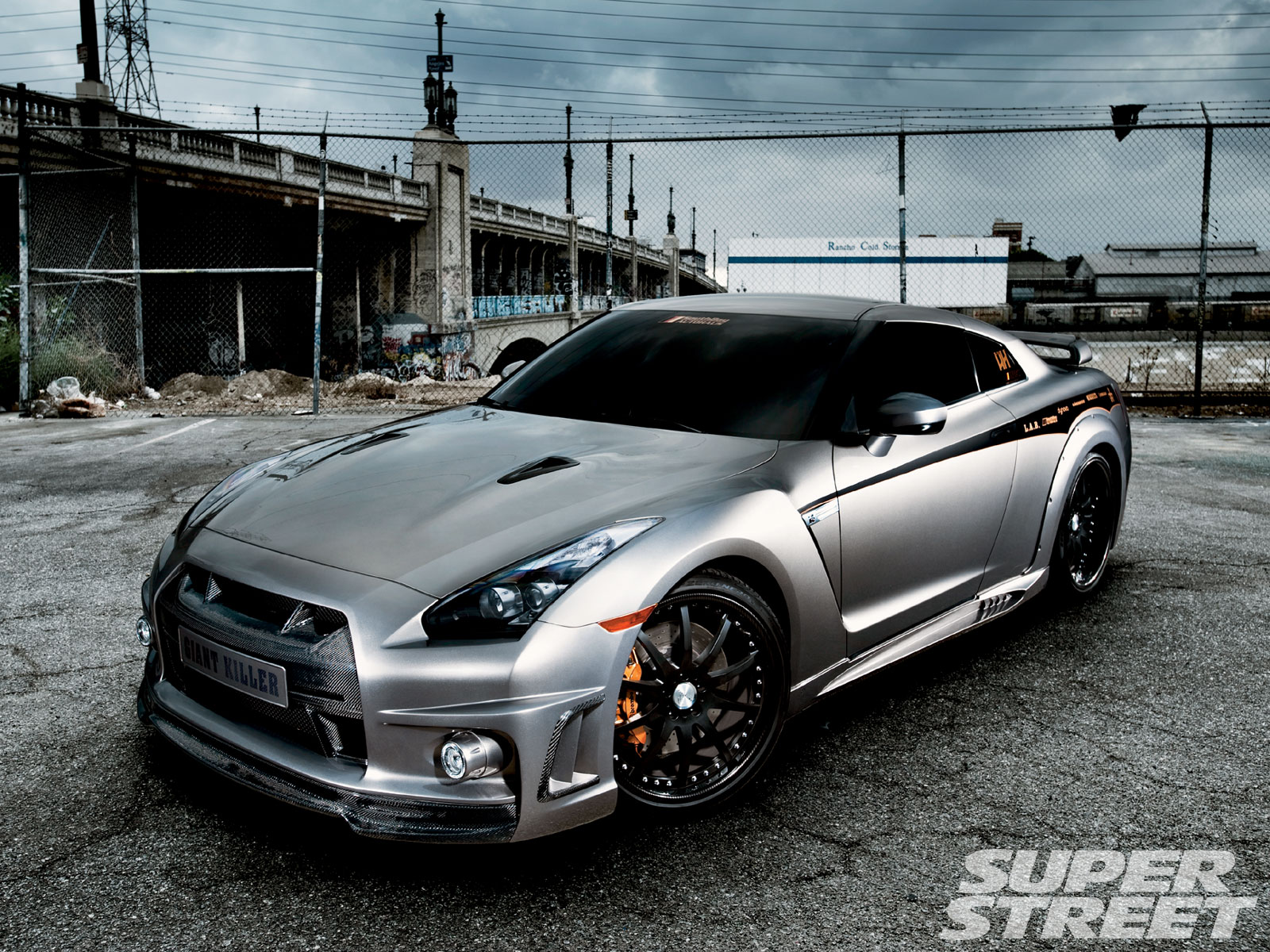 Nissan Gt