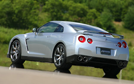 Nissan Gt 5