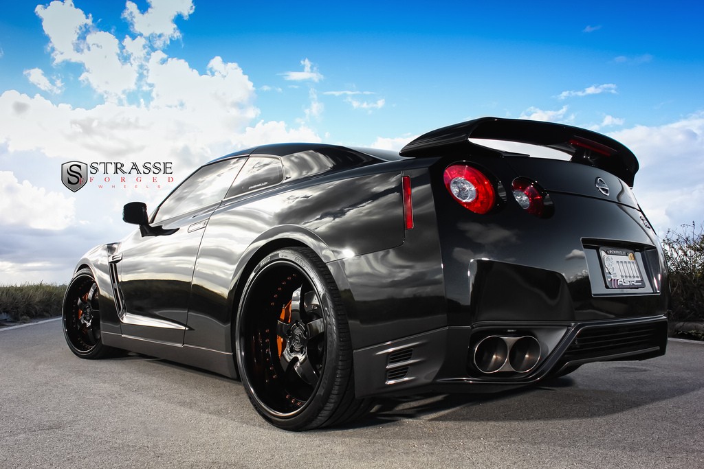 Nissan Gt 8
