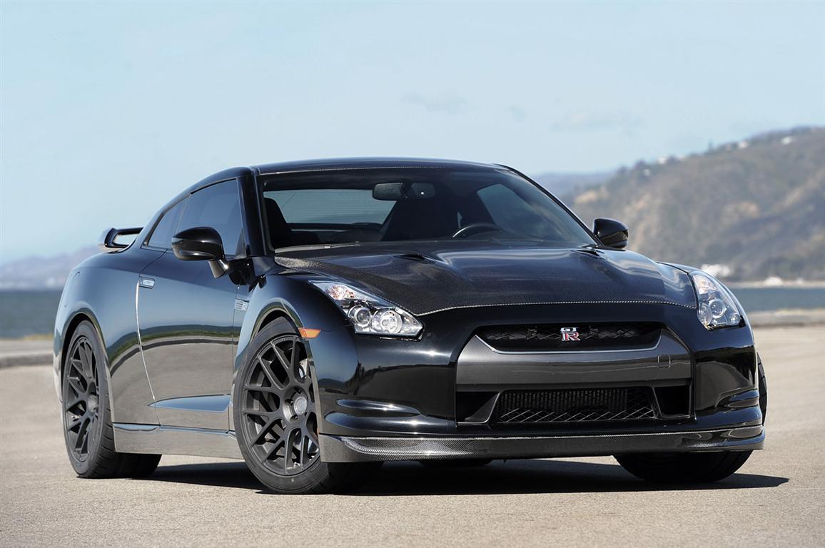 Nissan Gtr 12
