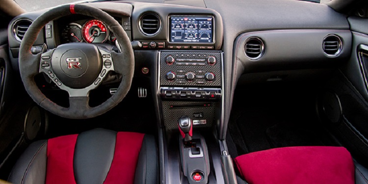 Nissan Gtr 2016