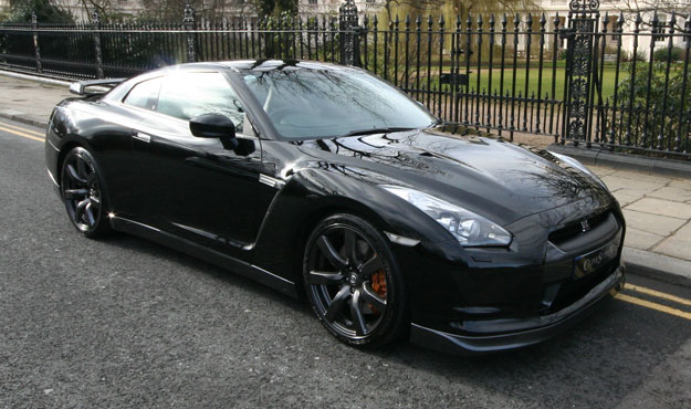 Nissan Gtr Black
