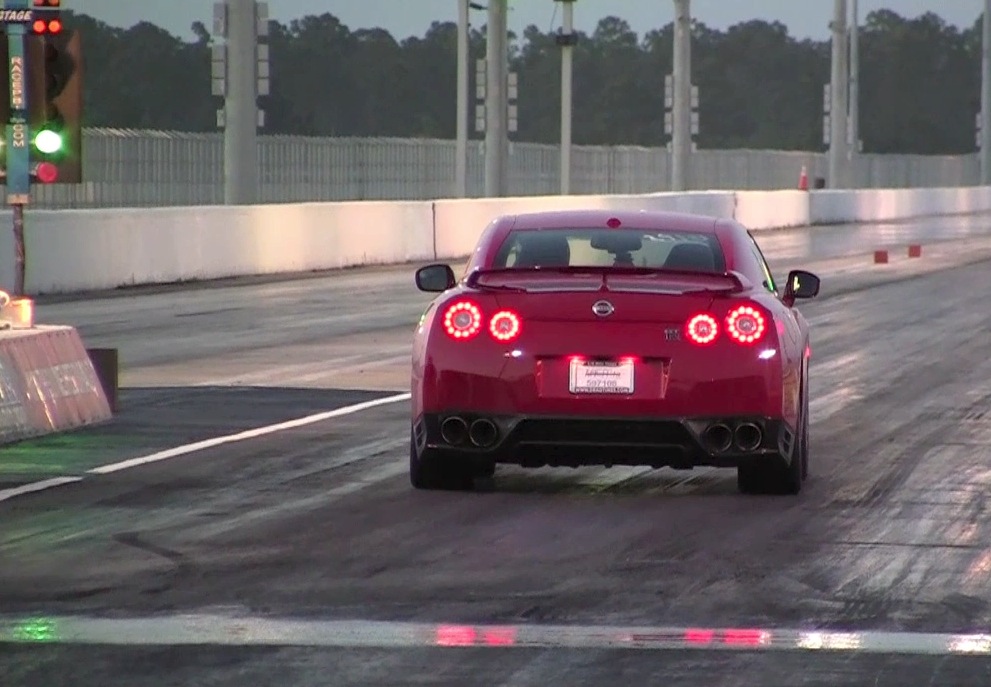Nissan Gtr Drag Race