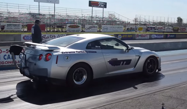Nissan Gtr Drag Race