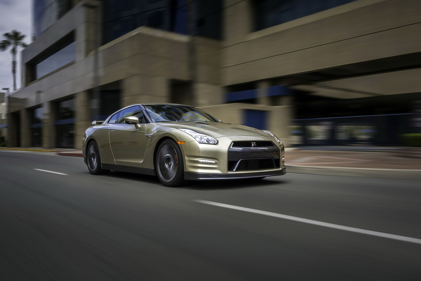 Nissan Gtr Gold Edition