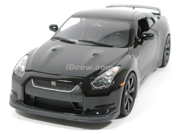 Nissan Gtr Model Car