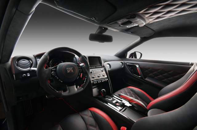 Nissan Gtr R36